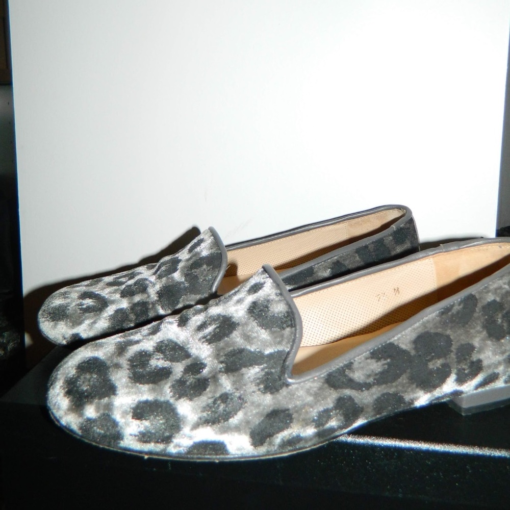 Jon Josef Gatsby Leopard flat in Kerala Gray